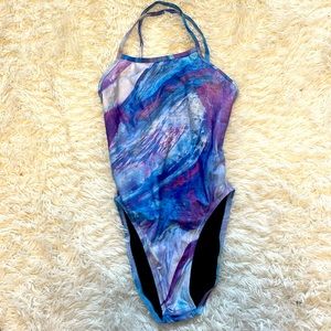 Discontinued Jolyn Print fixed back size 26